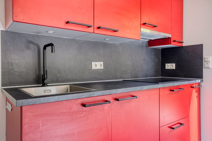 Photo 29 of Vanghout 21