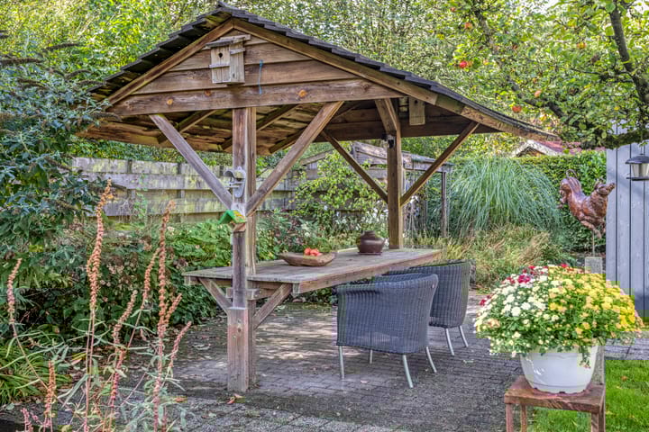 Photo 42 of Vanghout 21