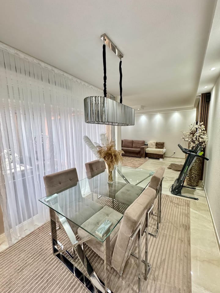 Photo 4 of Valeriusstraat 1-H