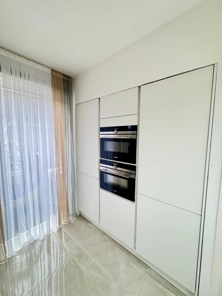 Photo 5 of Valeriusstraat 1-H