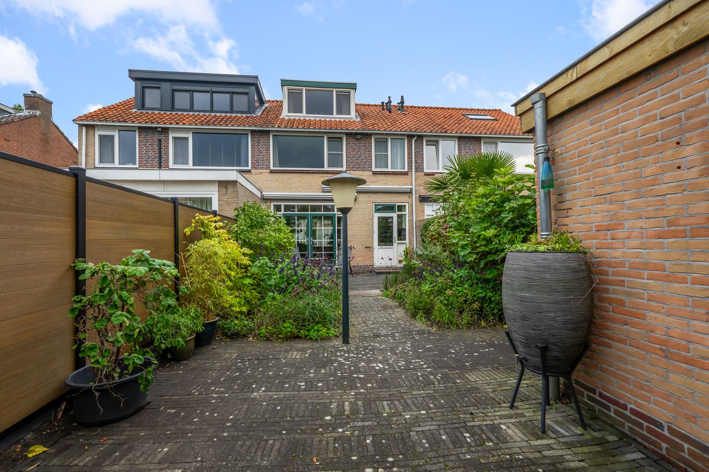 Foto 34 van Florastraat 61