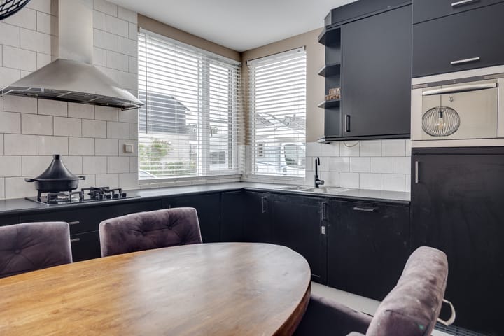 Foto 10 van Rosmolenstraat 107