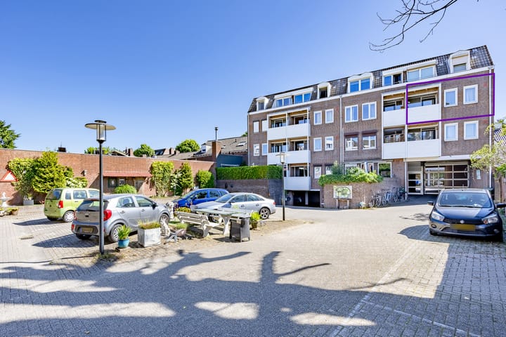 Photo 27 of Patersstraat 46