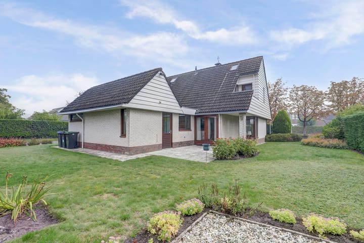 Photo 4 of Noordhoeklaan 8