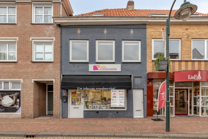 Grote Kerkstraat 1, Steenbergen (NB)
