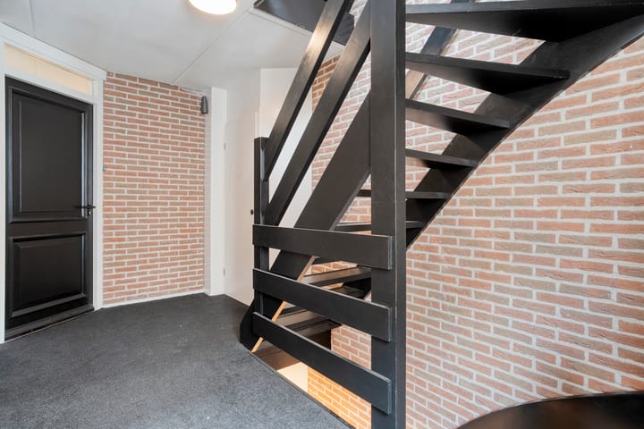 Photo 7 of Bloemendalstraat 1