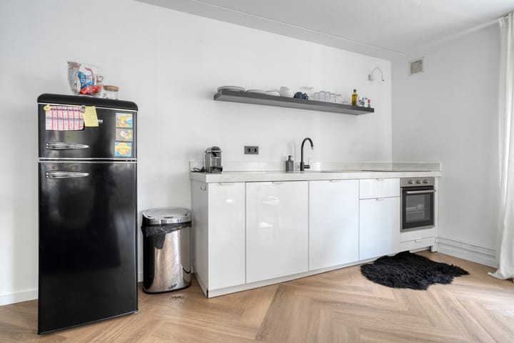 Photo 13 of Bloemendalstraat 1