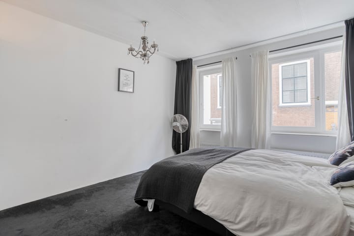 Photo 19 of Bloemendalstraat 1