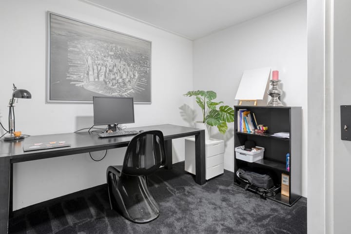 Photo 20 of Bloemendalstraat 1