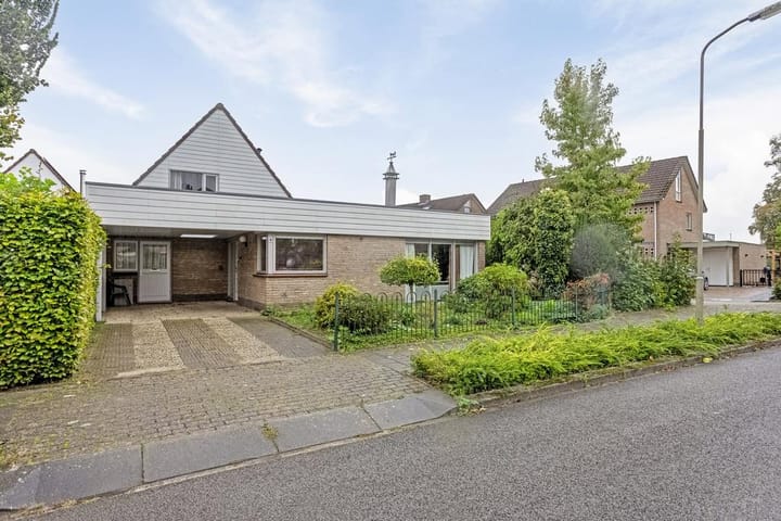 Foto 29 van Fuchsiastraat 6