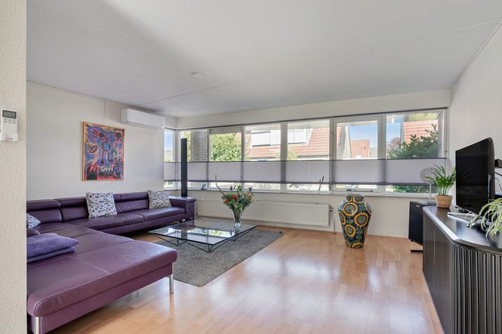 Photo 8 of Capella 7