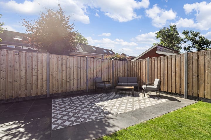 Photo 16 of Capella 7