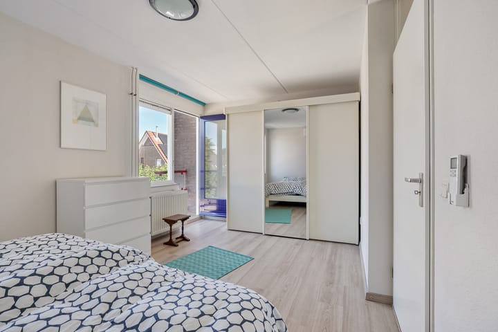 Photo 23 of Capella 7