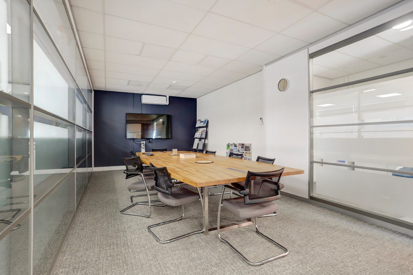 View photo 3 of Marconistraat 68