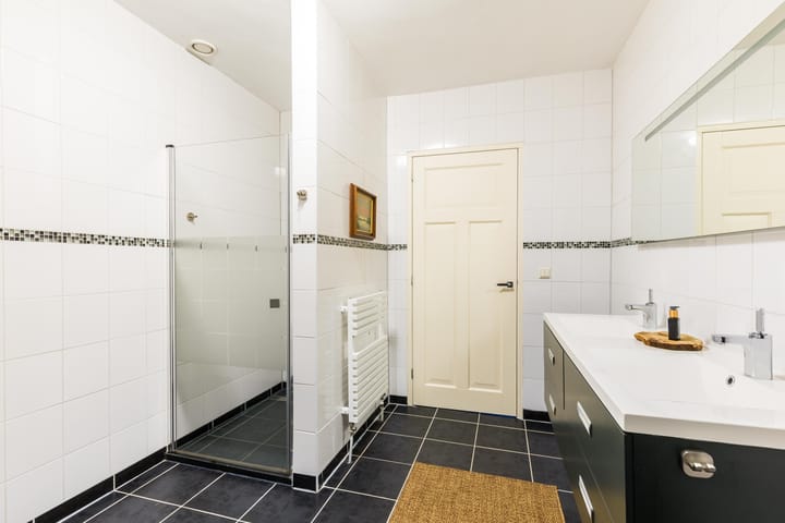 Foto 42 van Straatweg 20