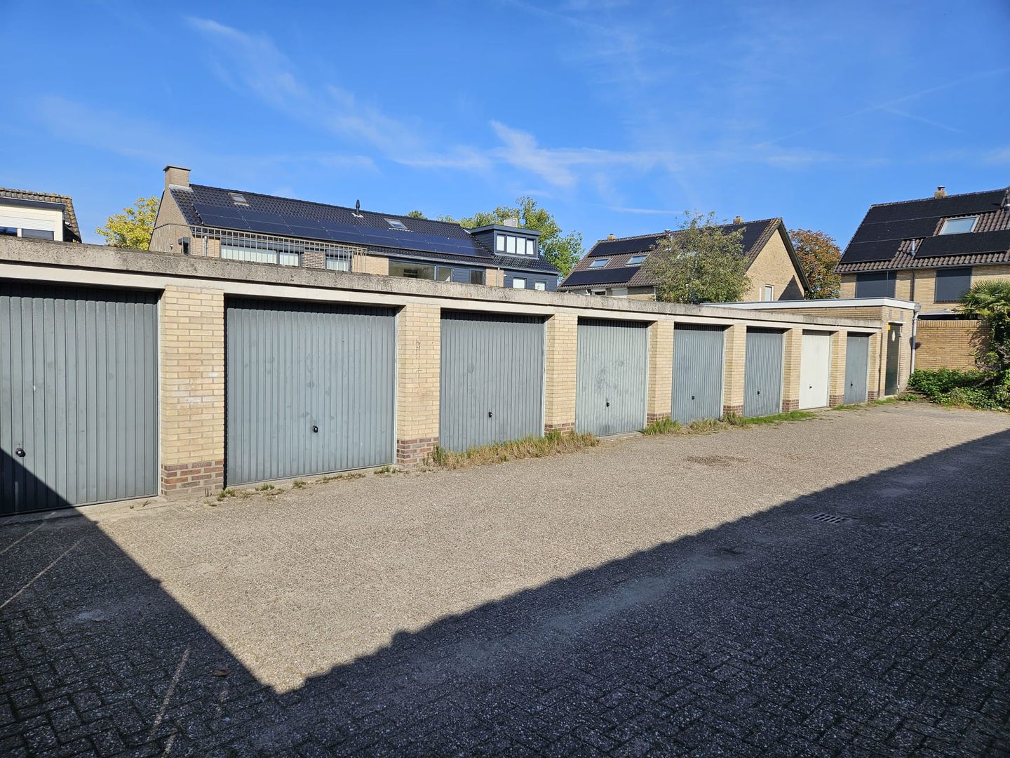 View photo 2 of Westerzate 25-2