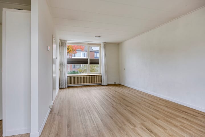 Photo 7 of Margrietstraat 30