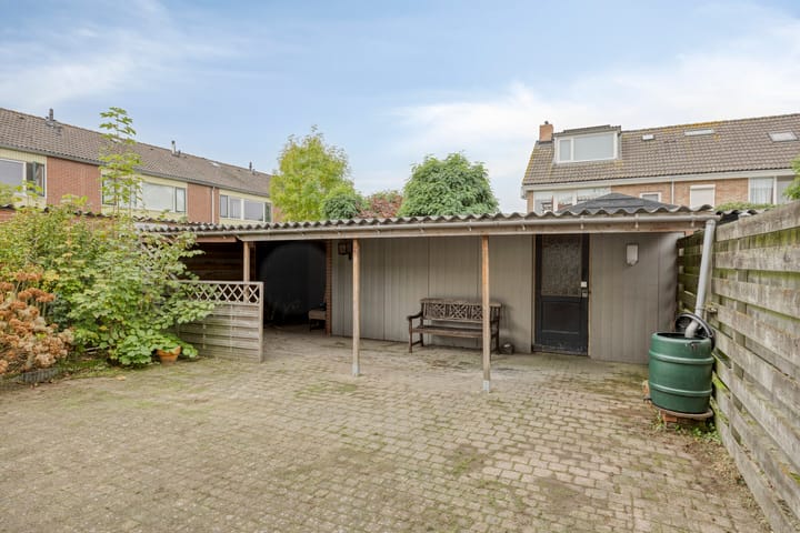 Photo 23 of Margrietstraat 30