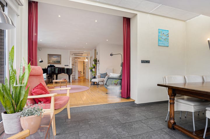 Foto 17 van Johan Buijeslaan 8