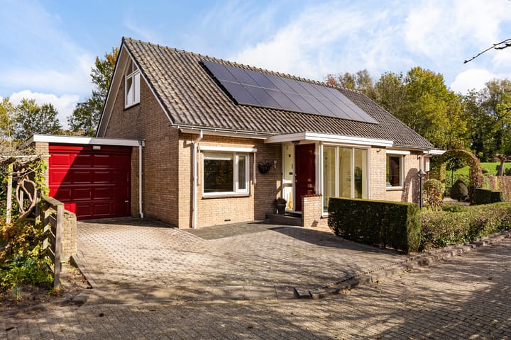 Foto 59 van Johan Buijeslaan 8