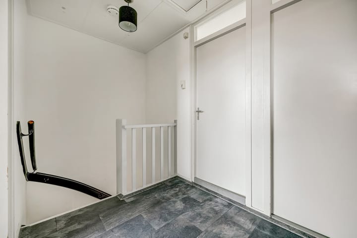 Photo 11 of Baskenstraat 5