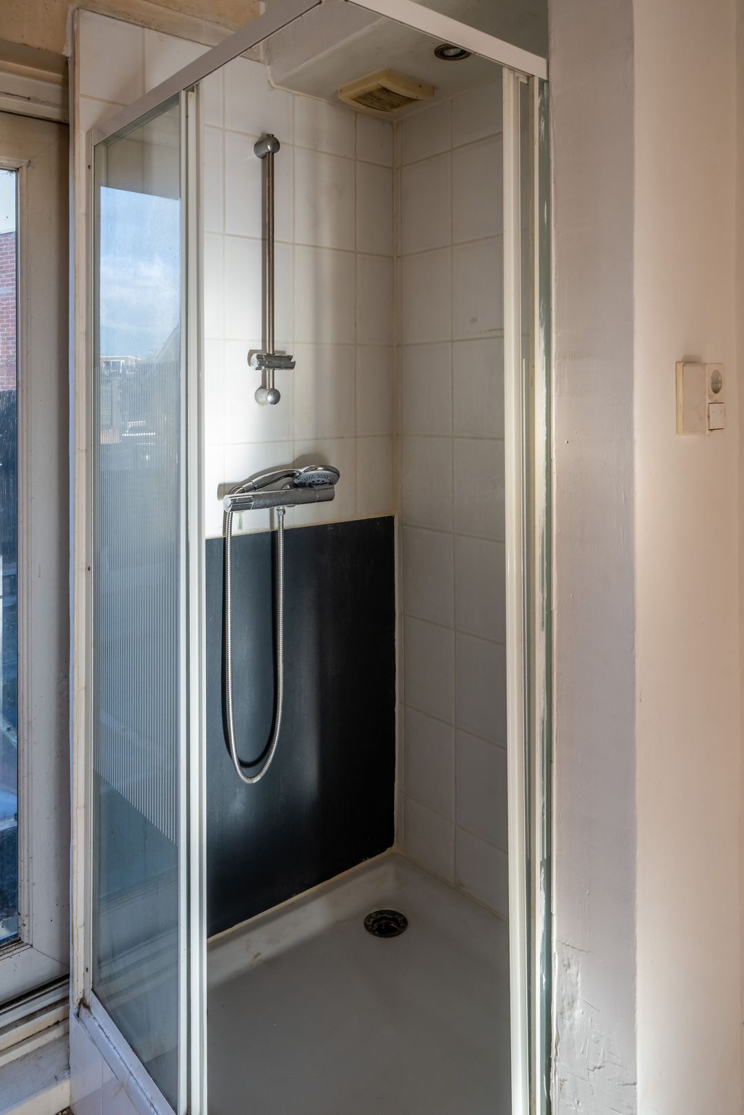 Photo 13 of Huissensestraat 39-1