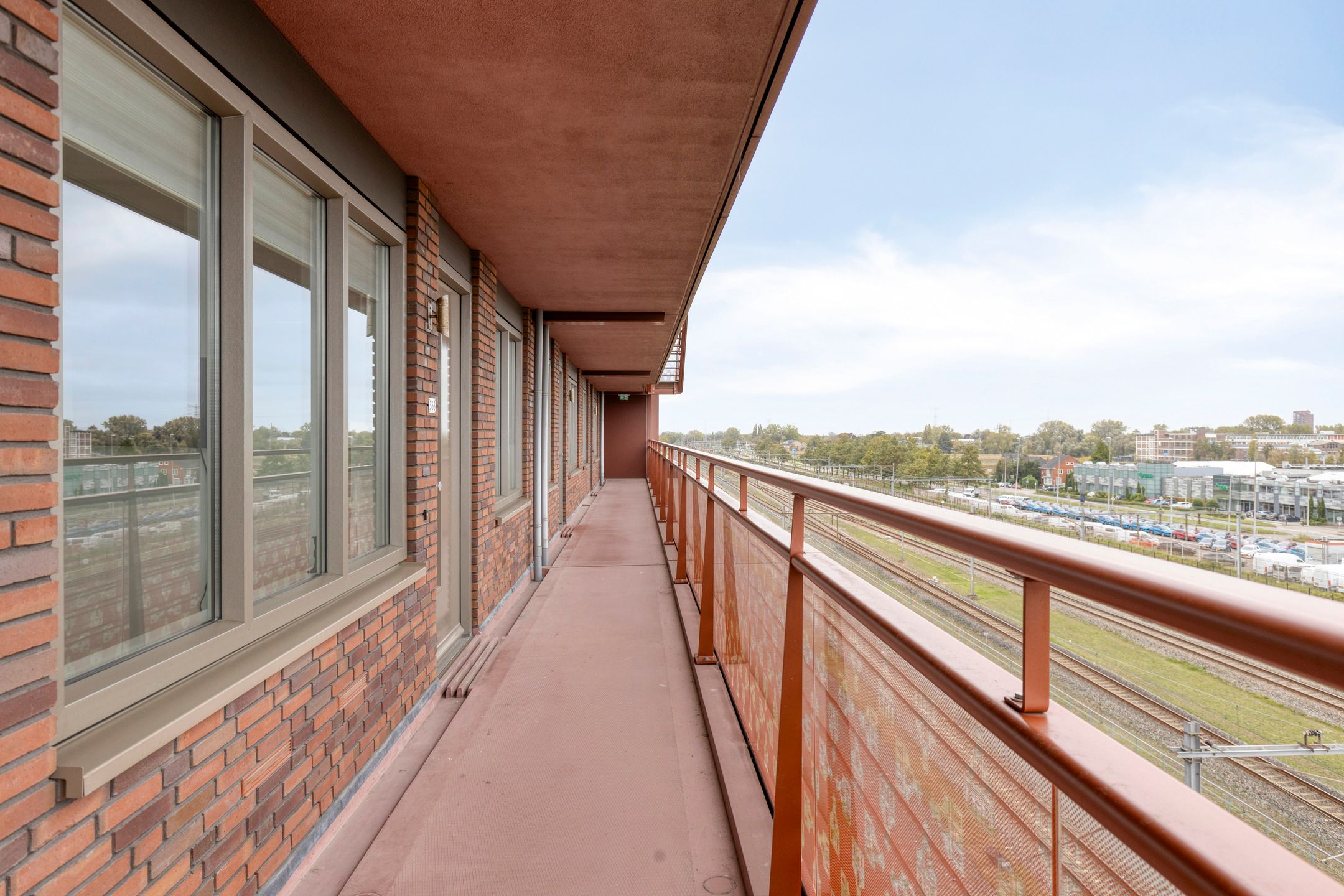 Photo 9 of Vurehout 363