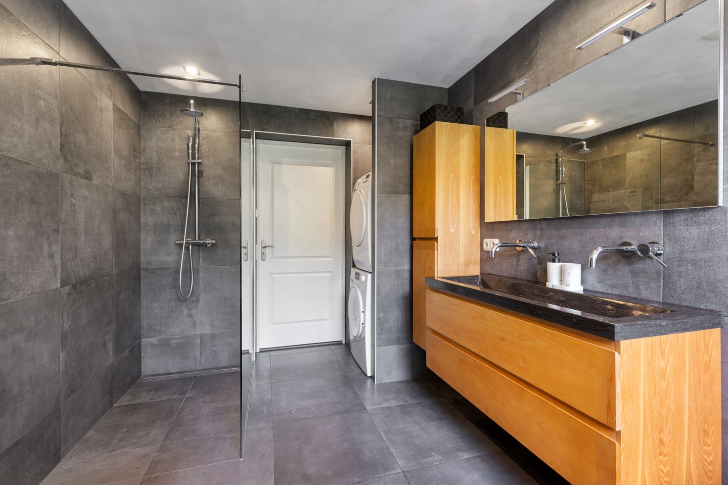 Photo 5 of Hottingawei 16