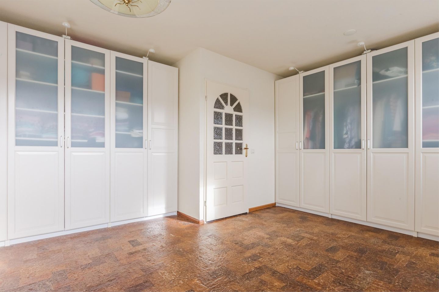 Photo 29 of Karnstraat 36