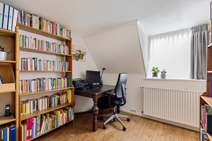 Photo 17 of Hottingawei 16