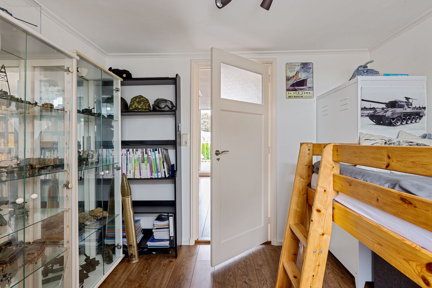 Photo 19 of Hottingawei 16