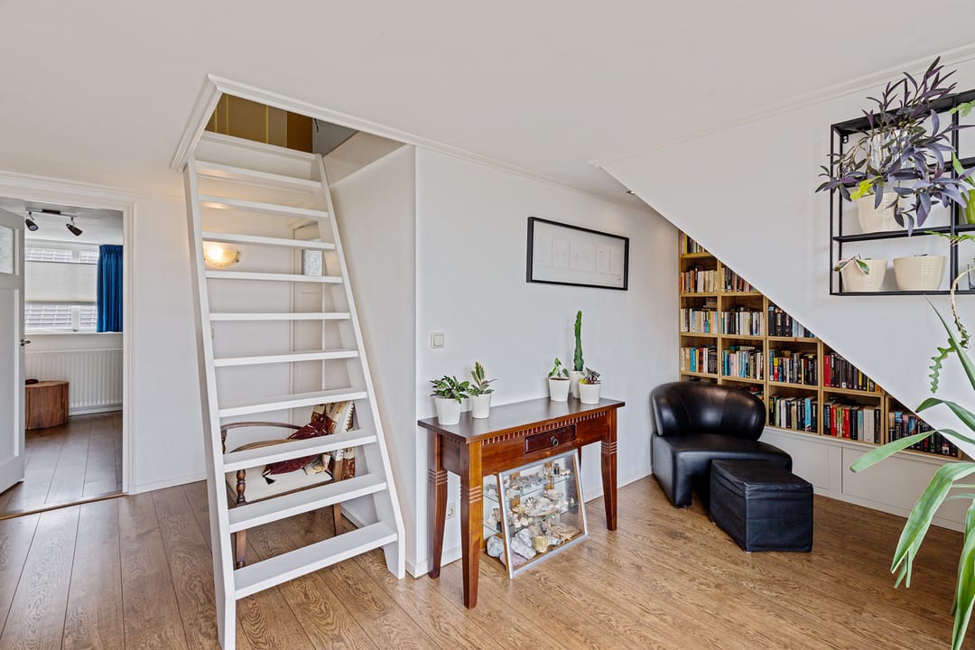 Photo 22 of Hottingawei 16