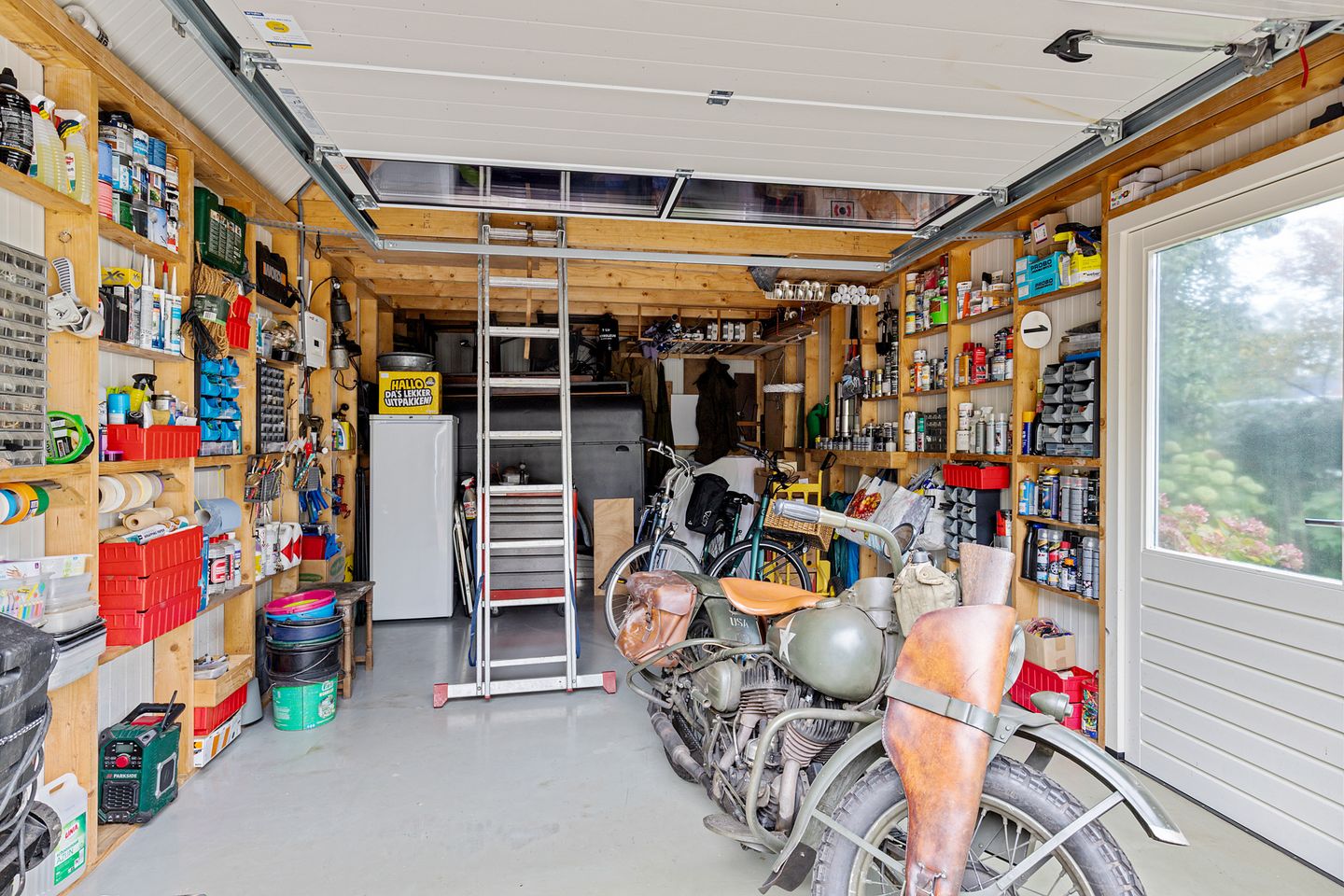 Photo 29 of Hottingawei 16