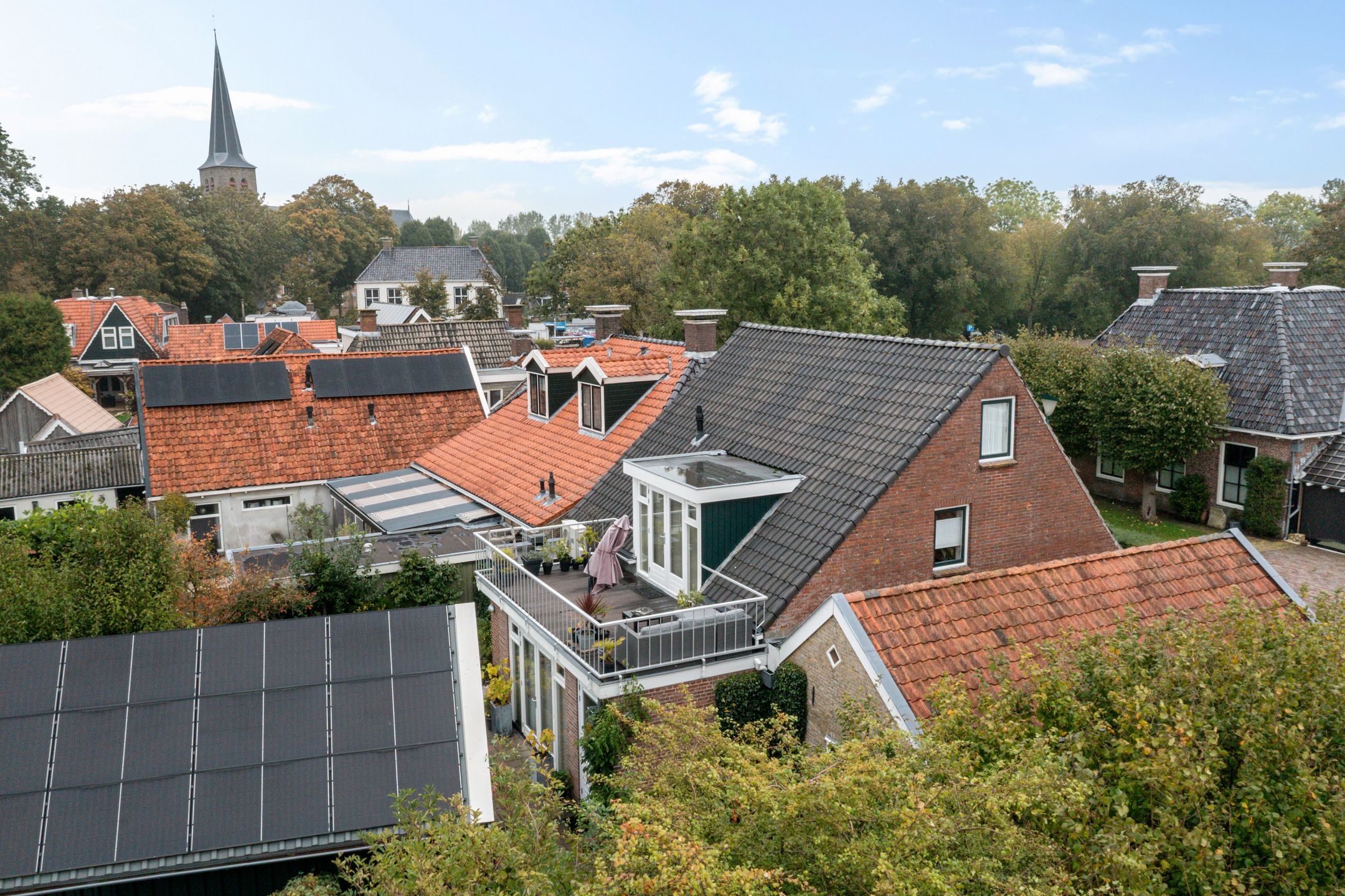 Photo 42 of Hottingawei 16