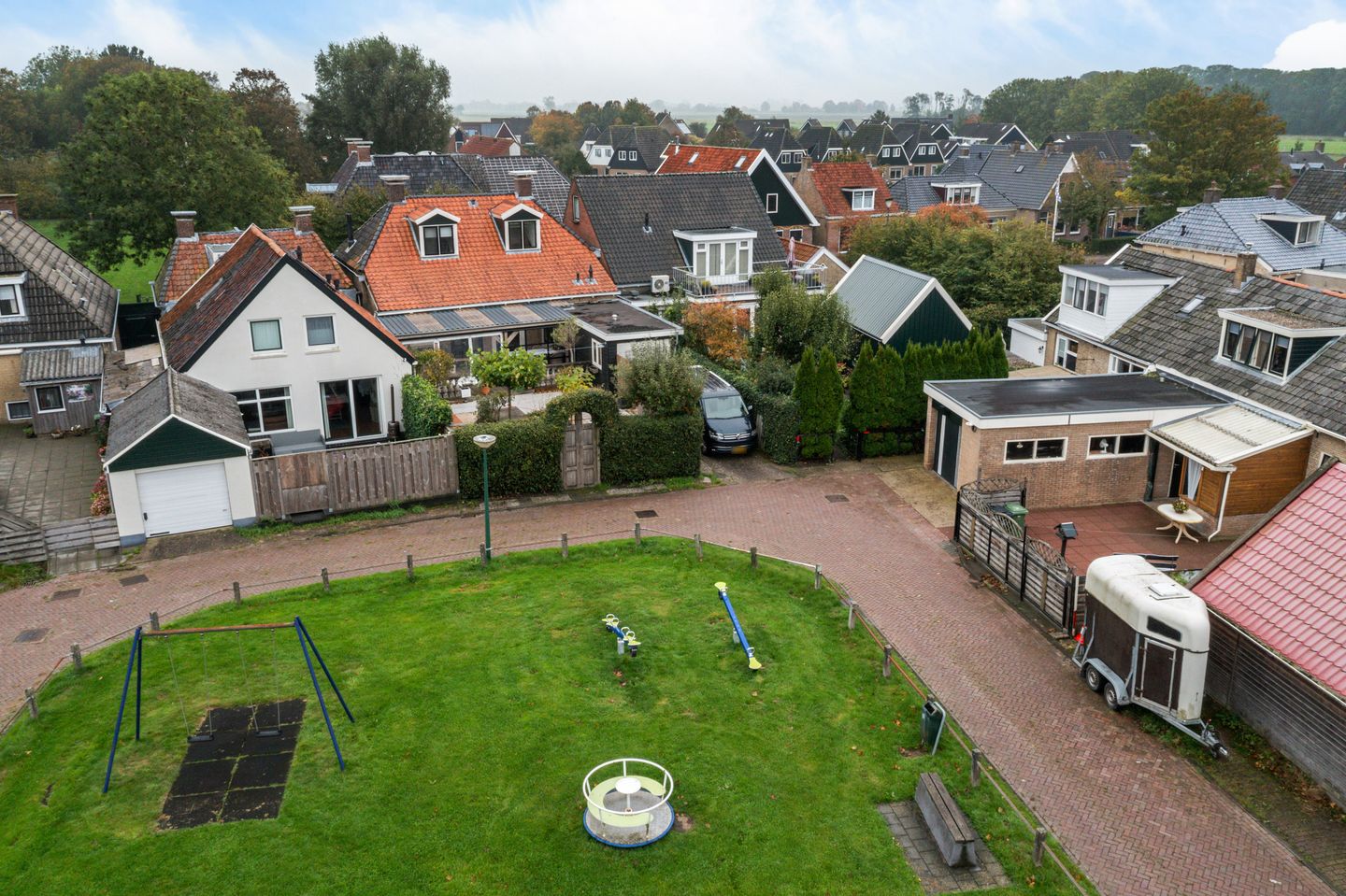 Photo 44 of Hottingawei 16