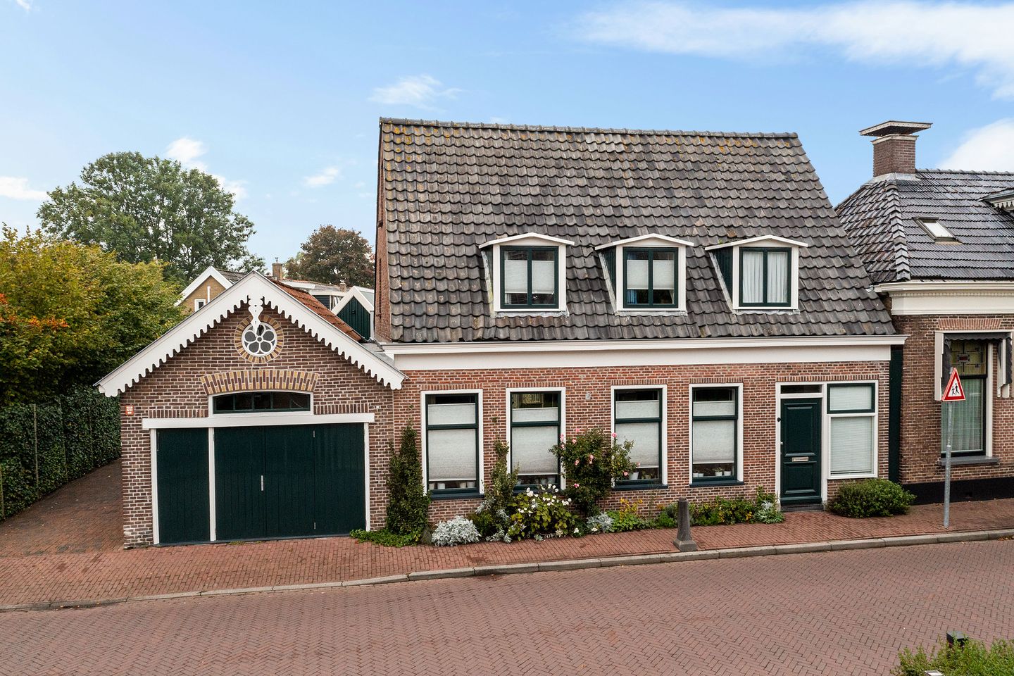 Photo 55 of Hottingawei 16