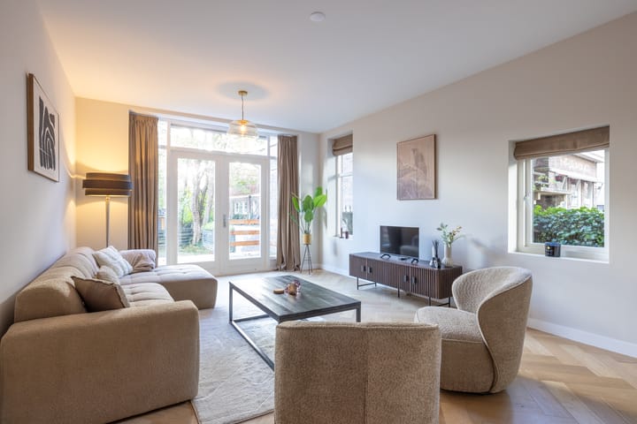 Photo 6 of Burgemeester Le Fèvre de Montignylaan 11