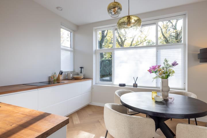 Photo 9 of Burgemeester Le Fèvre de Montignylaan 11