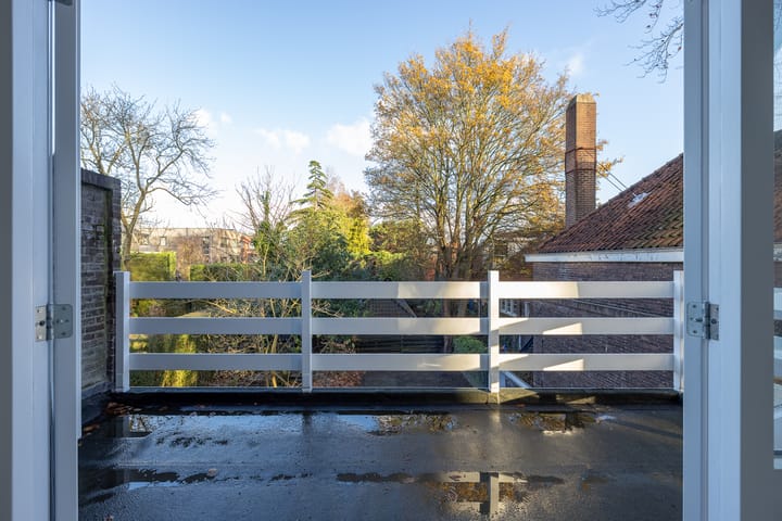 Photo 50 of Burgemeester Le Fèvre de Montignylaan 11