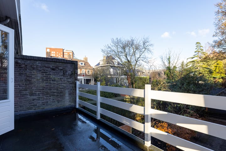 Photo 51 of Burgemeester Le Fèvre de Montignylaan 11