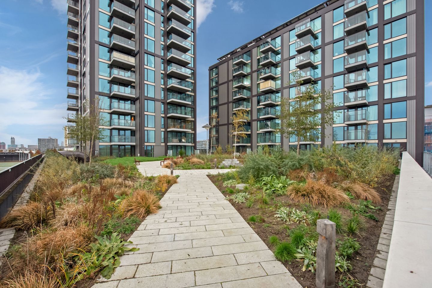 View photo 2 of Saturnusstraat 22