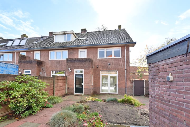 Foto 9 van Van 't Hoffstraat 11