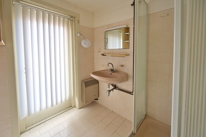 Foto 13 van Van 't Hoffstraat 11