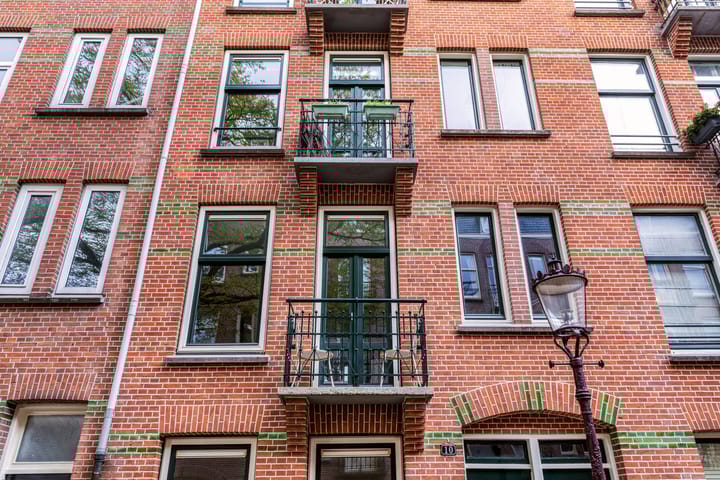 Photo 2 of Rochussenstraat 10-1