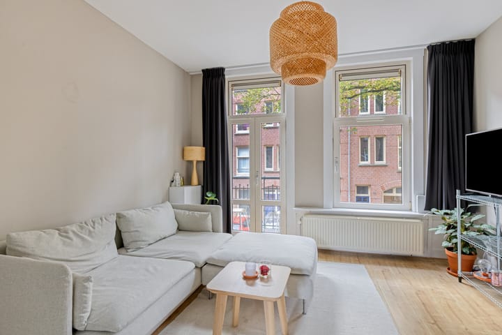 Photo 5 of Rochussenstraat 10-1