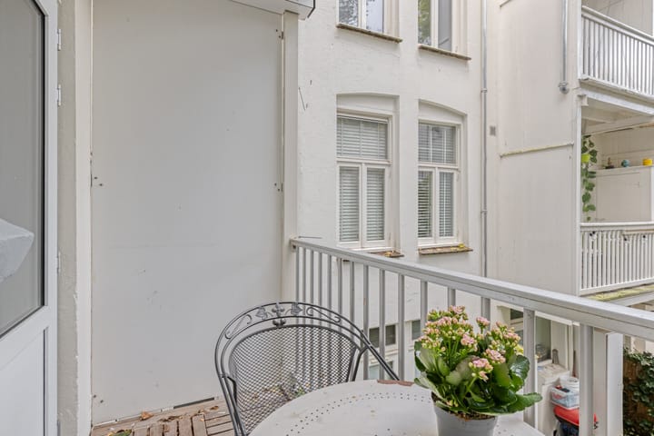 Photo 21 of Rochussenstraat 10-1