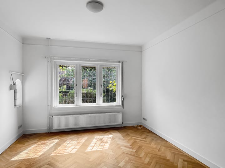 Foto 9 van Eemnesserweg 14