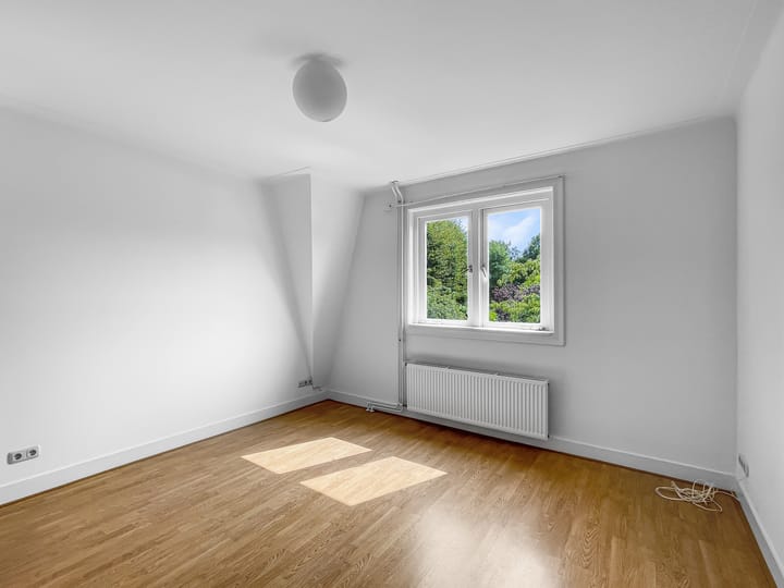 Foto 18 van Eemnesserweg 14