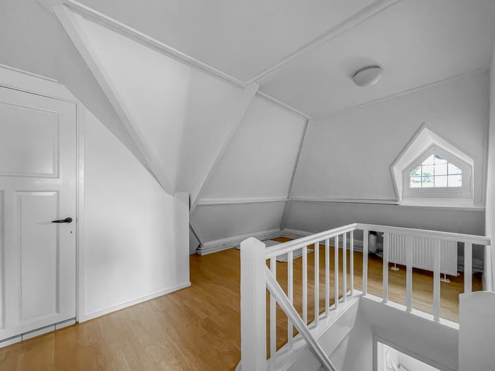 Foto 23 van Eemnesserweg 14