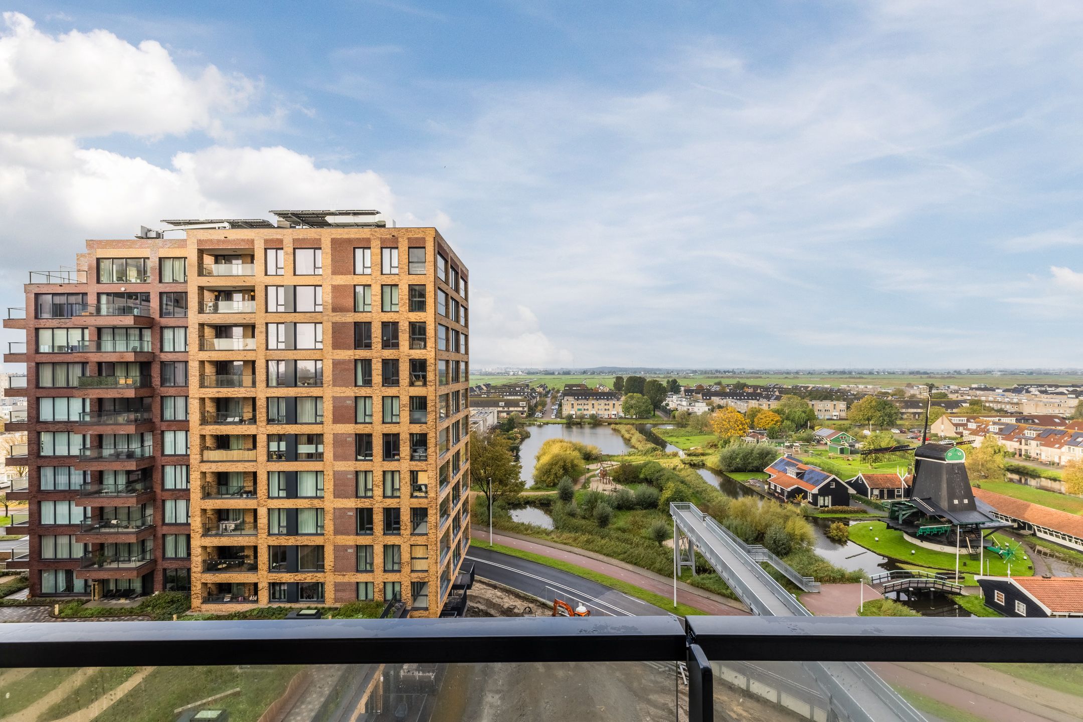 Foto 3 van Mahoniehout 441